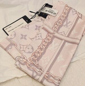Louis Vuitton Monogram Confidential Bandeau in light pink silk New With Tags